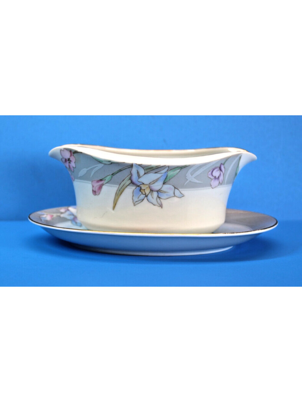 Vtg Gravy Boat and Saucer Mikasa Charisma Gray L9049 Fine China Japan Gold Trim